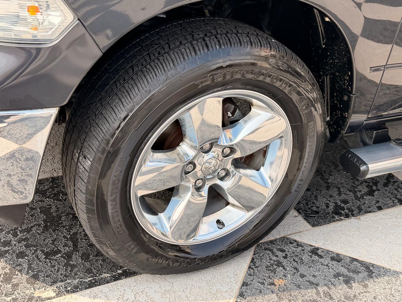 RAM 1500 Big Horn Crew Cab 4WD 2016