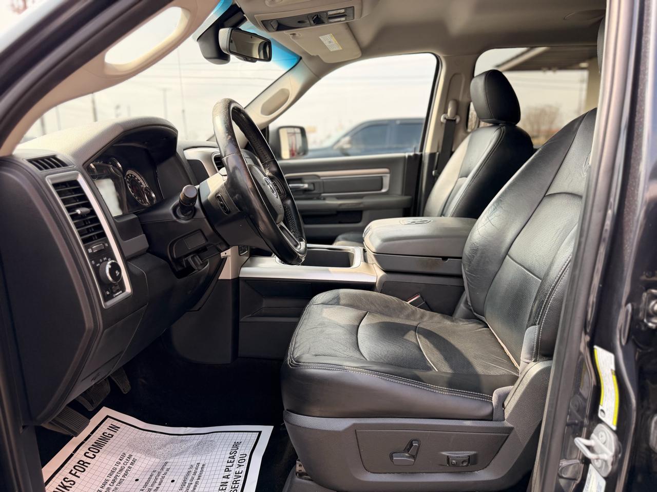 RAM 1500 Big Horn Crew Cab 4WD 2016