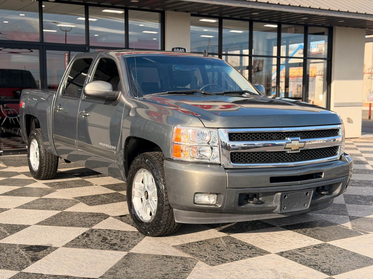 Chevrolet Silverado 1500 LTZ Crew Cab 4WD 2011