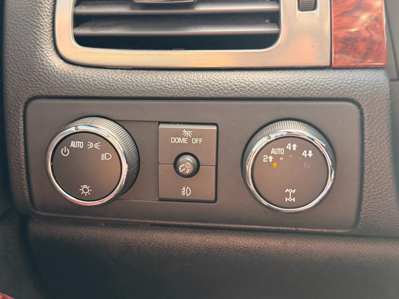 Chevrolet Silverado 1500 LTZ Crew Cab 4WD 2011