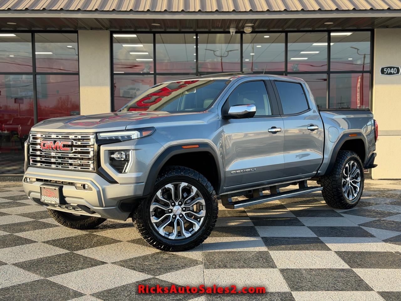 2023 GMC Canyon Denali Crew Cab 4WD