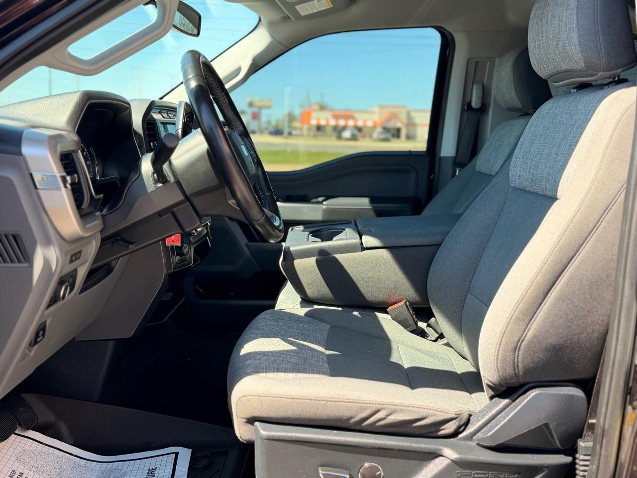 Ford F-150 XLT 2WD Reg Cab 8' Box 2021