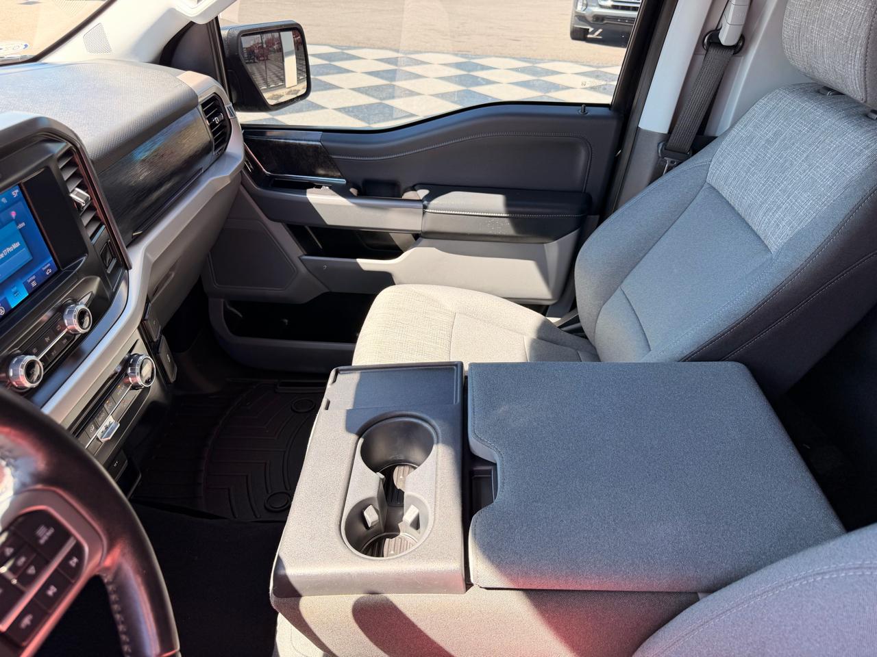 Ford F-150 XLT 2WD Reg Cab 8' Box 2021