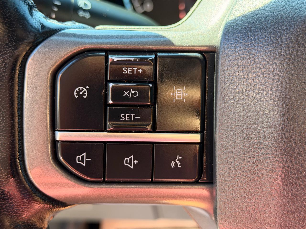 Ford F-150 XLT 2WD Reg Cab 8' Box 2021