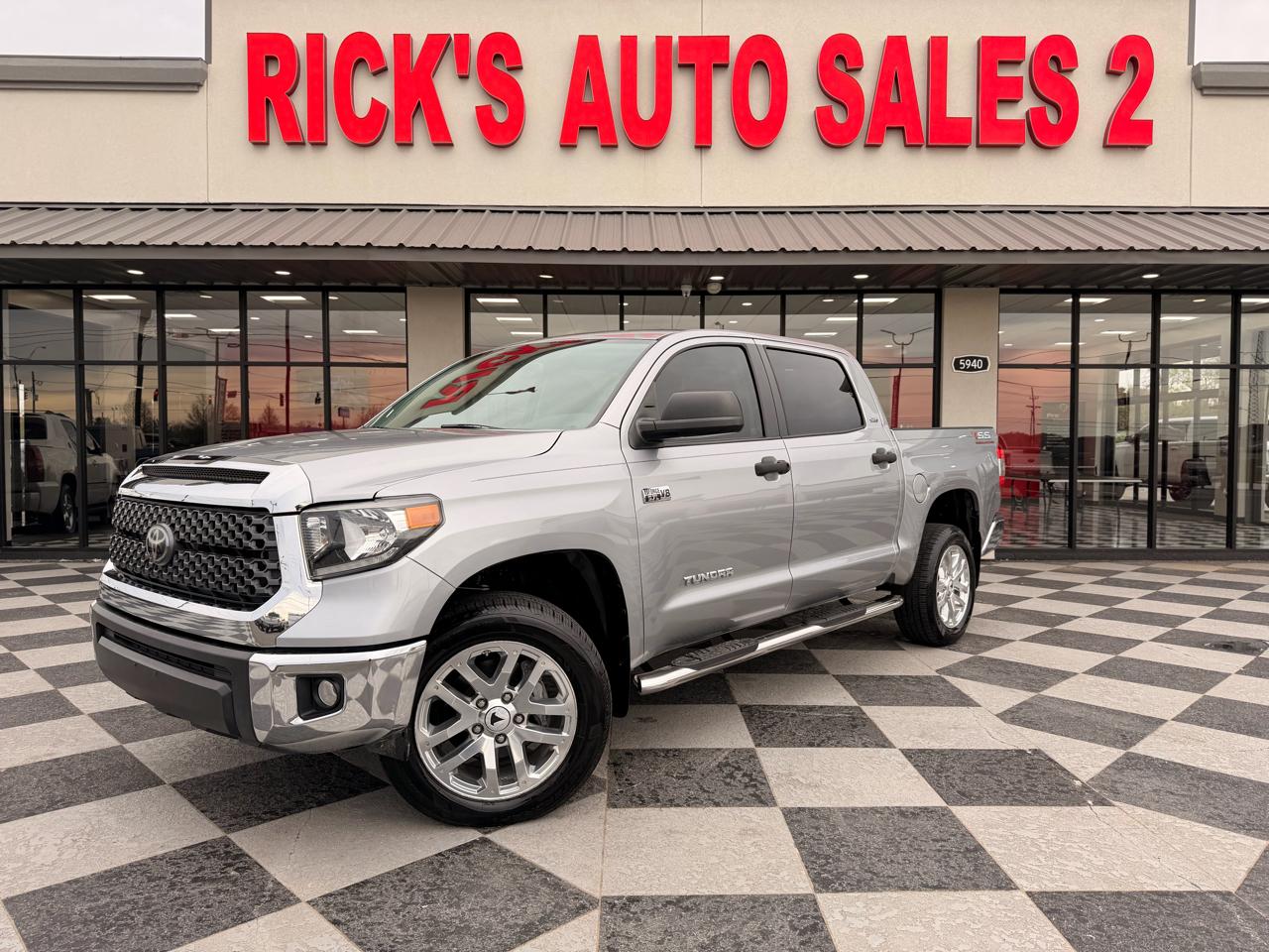 Toyota Tundra SR5 5.7L V8 CrewMax 4WD 2021