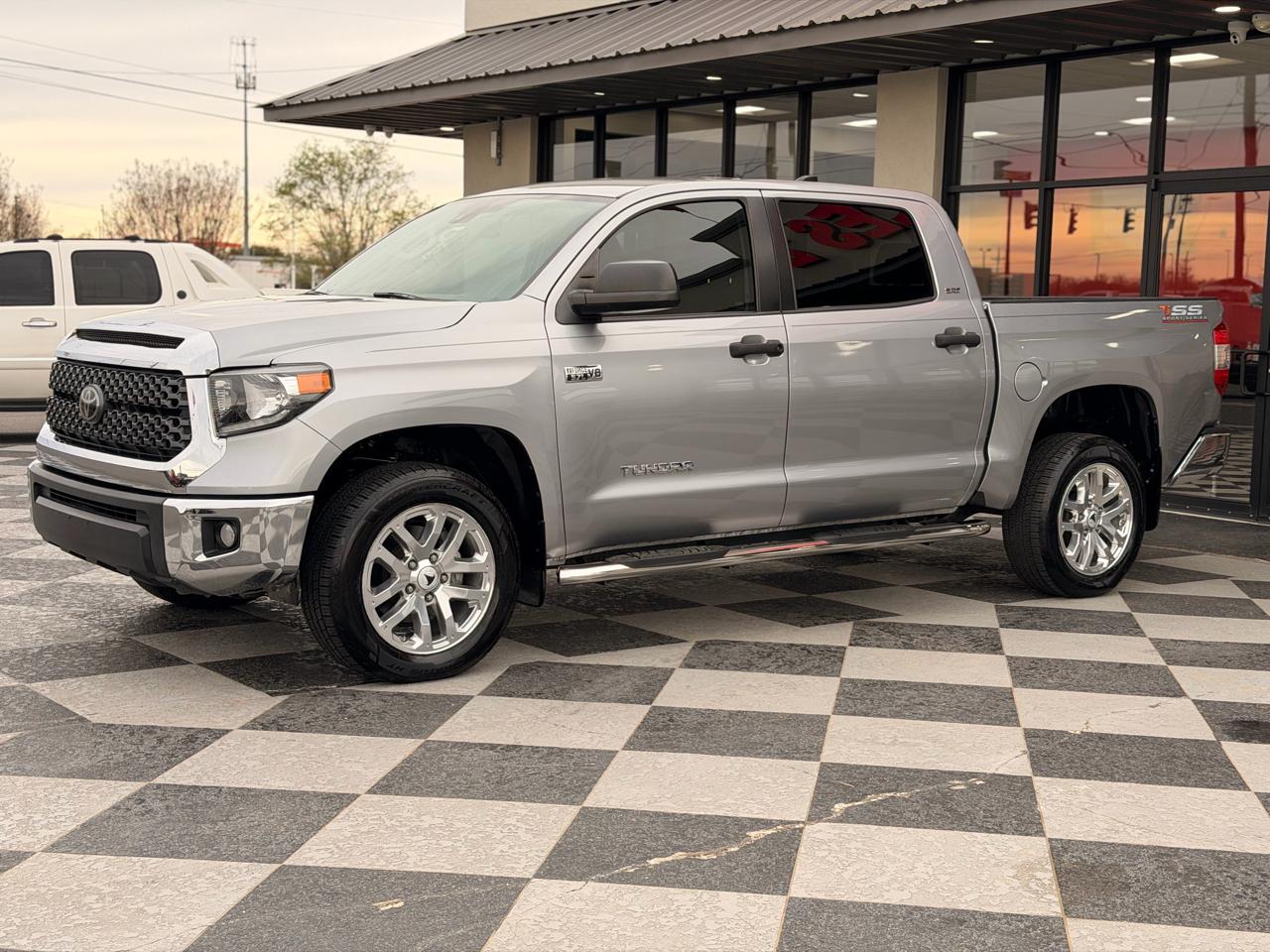 Toyota Tundra SR5 5.7L V8 CrewMax 4WD 2021