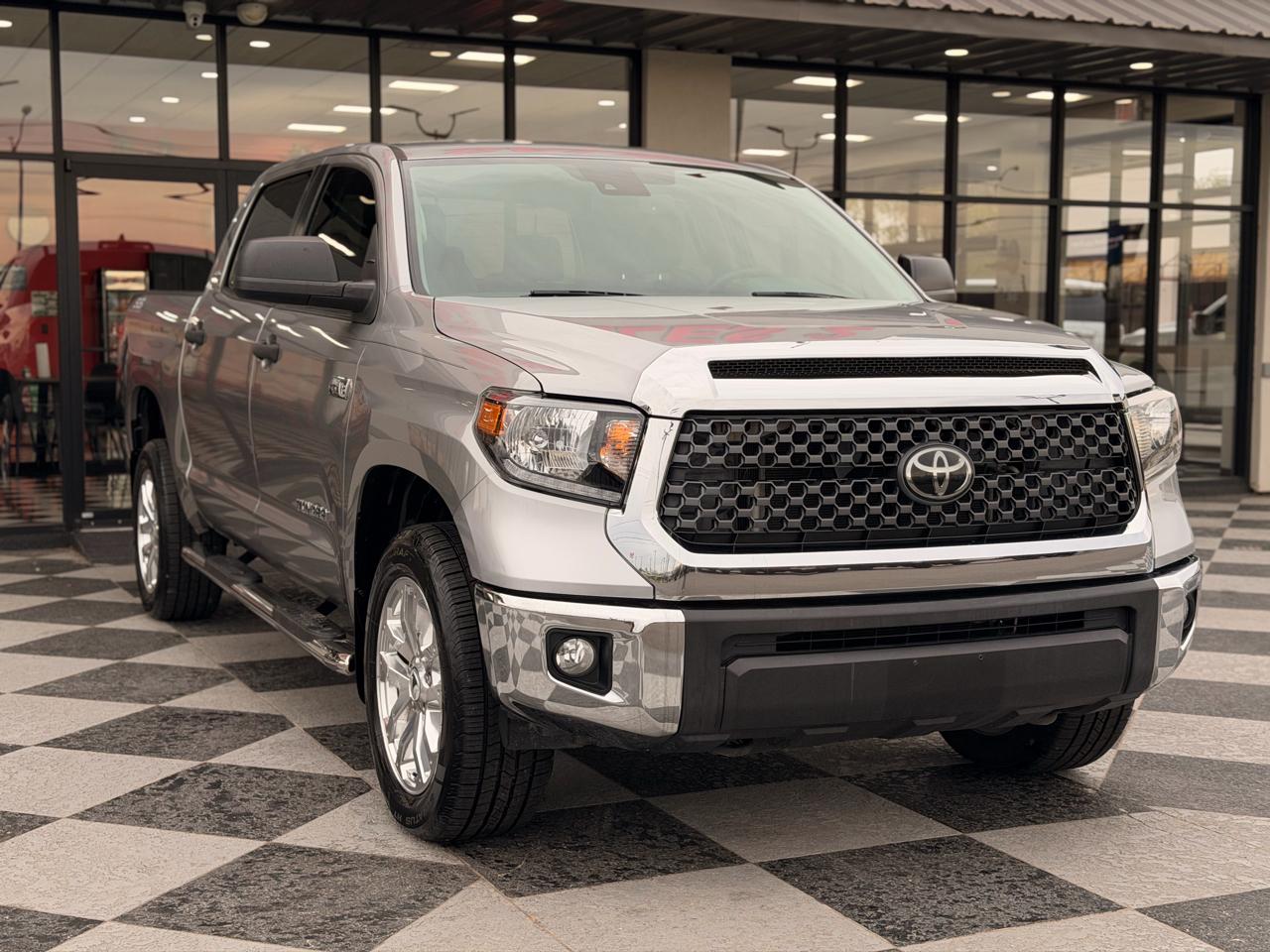 Toyota Tundra SR5 5.7L V8 CrewMax 4WD 2021