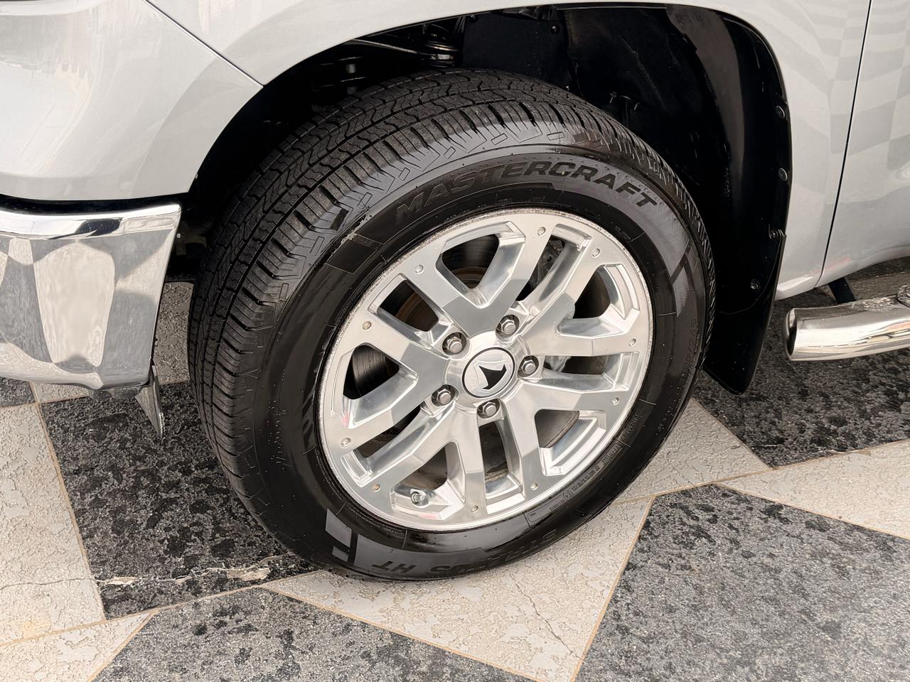 Toyota Tundra SR5 5.7L V8 CrewMax 4WD 2021