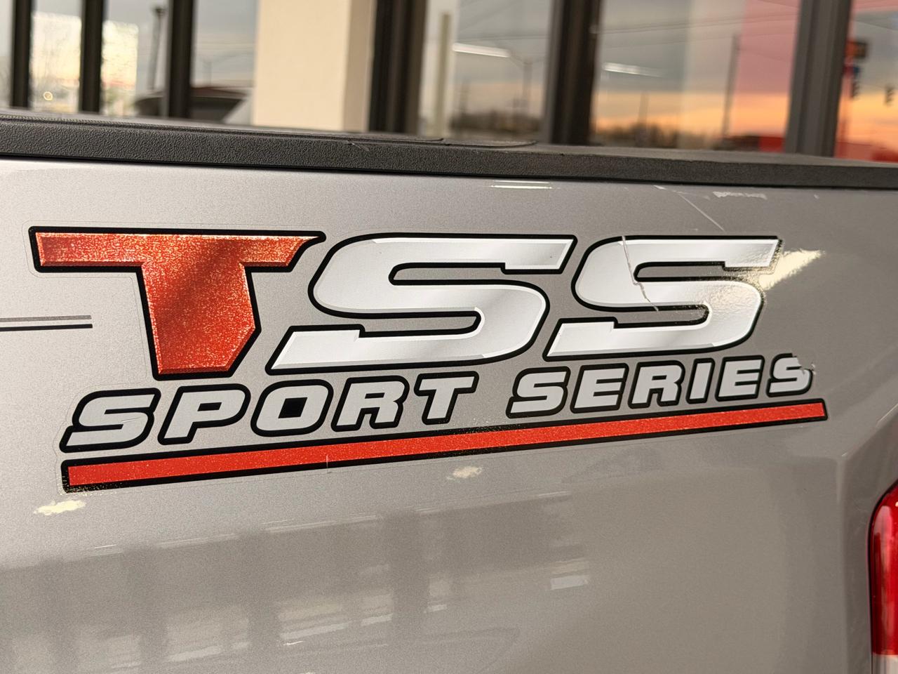 Toyota Tundra SR5 5.7L V8 CrewMax 4WD 2021