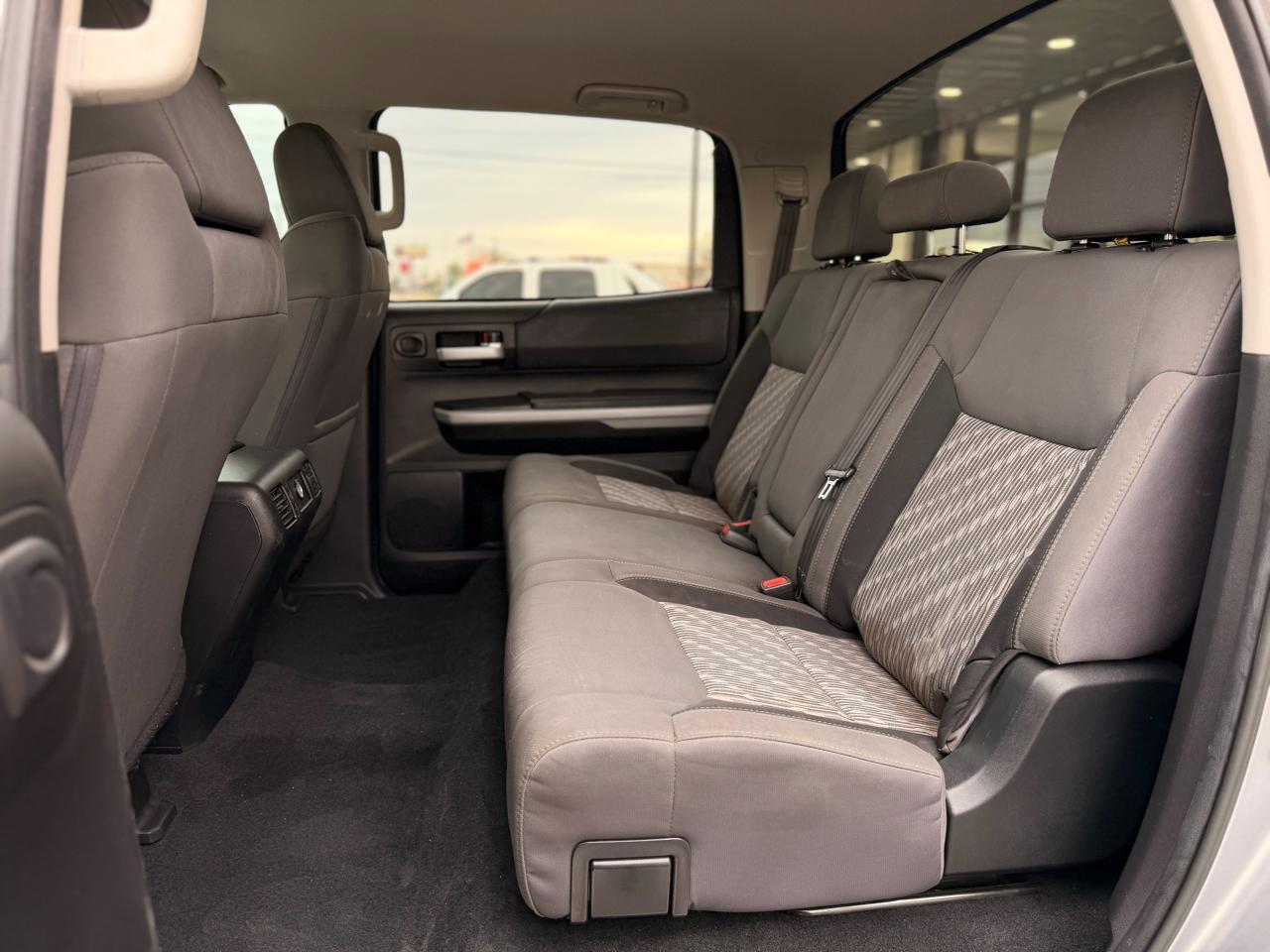 Toyota Tundra SR5 5.7L V8 CrewMax 4WD 2021