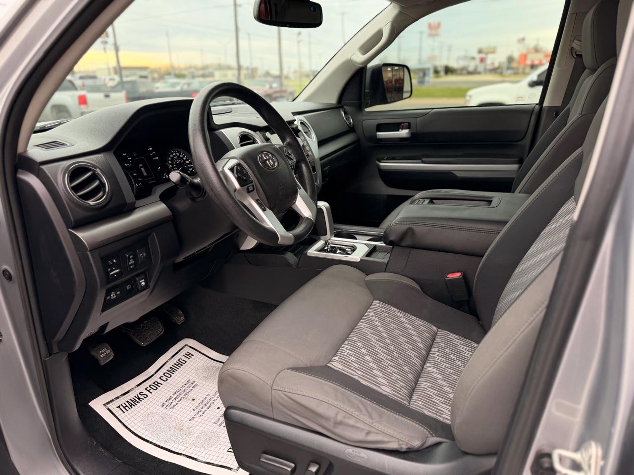 Toyota Tundra SR5 5.7L V8 CrewMax 4WD 2021