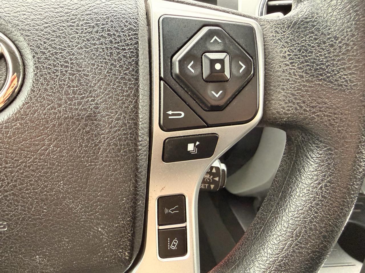 Toyota Tundra SR5 5.7L V8 CrewMax 4WD 2021