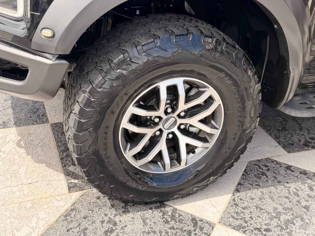 Ford F-150 Raptor SuperCrew 4WD 2018