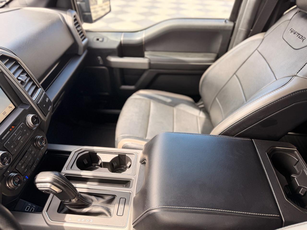 Ford F-150 Raptor SuperCrew 4WD 2018