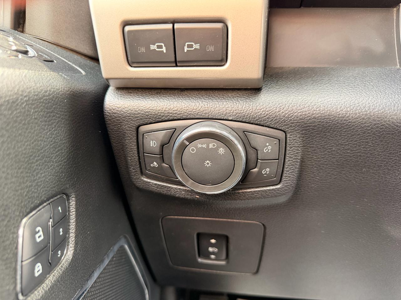 Ford F-150 Lariat SuperCrew 4WD 2016