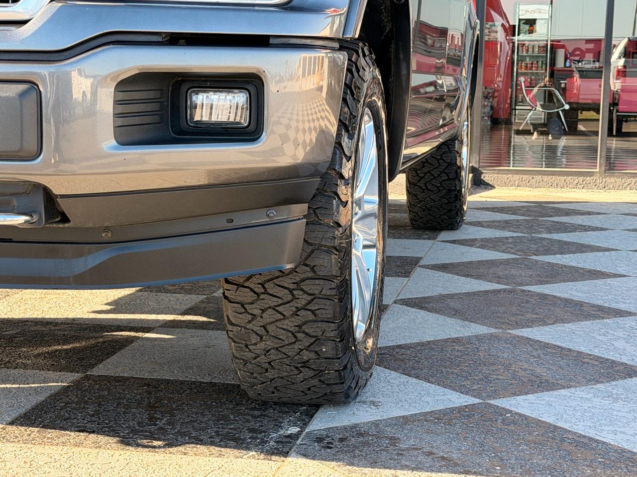 Ford F-150 Platinum 4WD SuperCrew 5.5' Box 2018