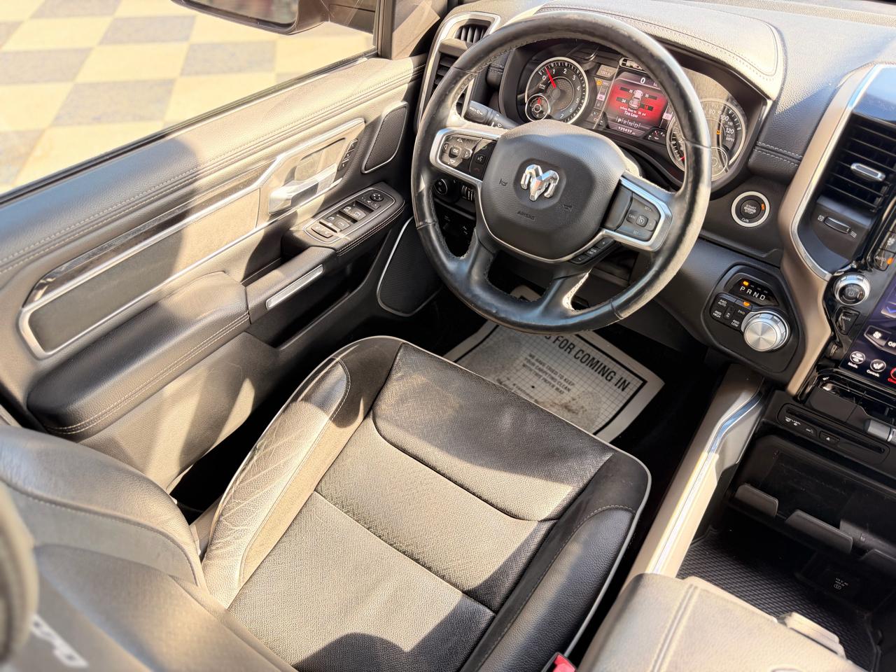 RAM 1500 Laramie Crew Cab SWB 4WD 2019