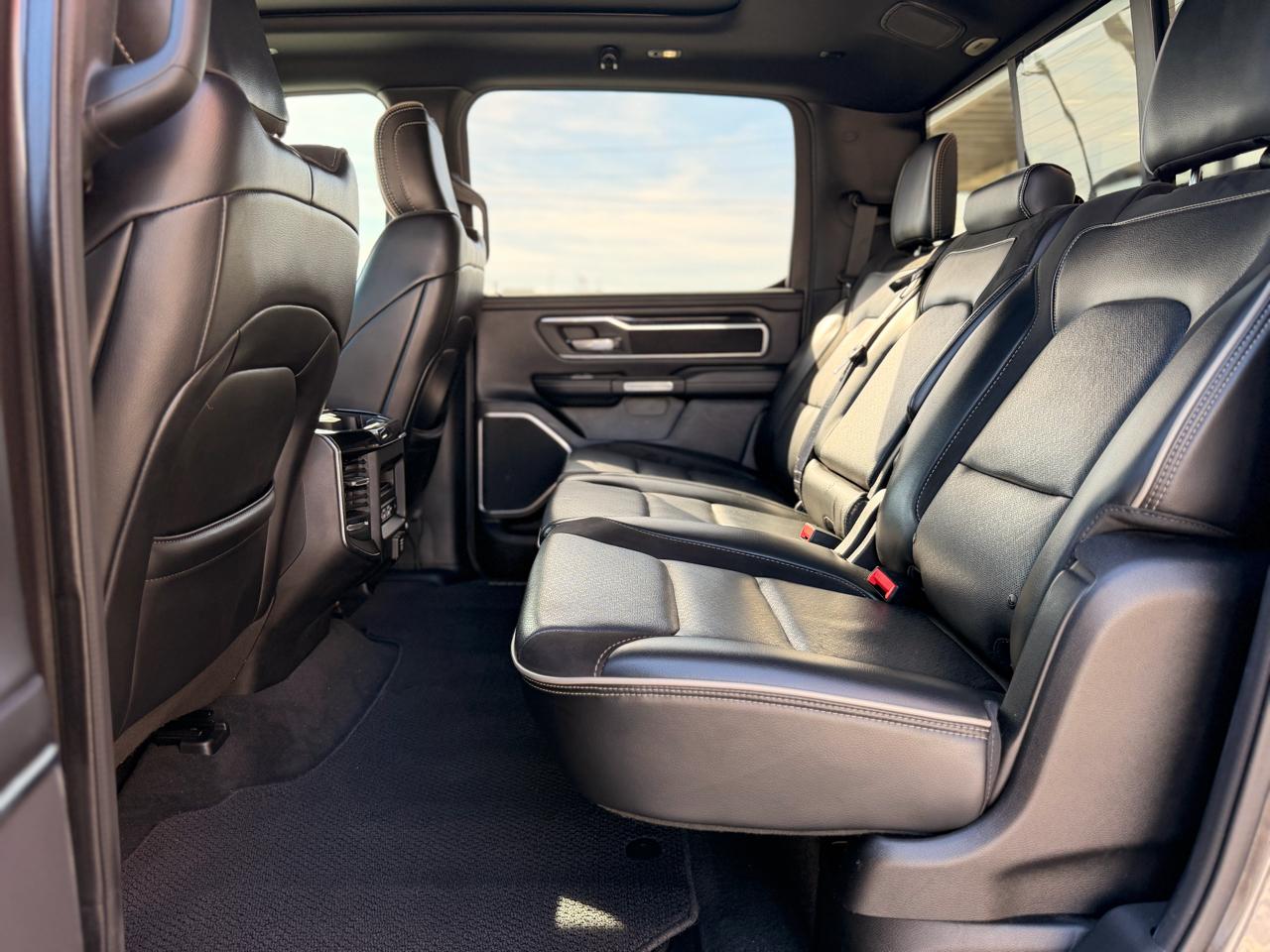 RAM 1500 Laramie Crew Cab SWB 4WD 2019