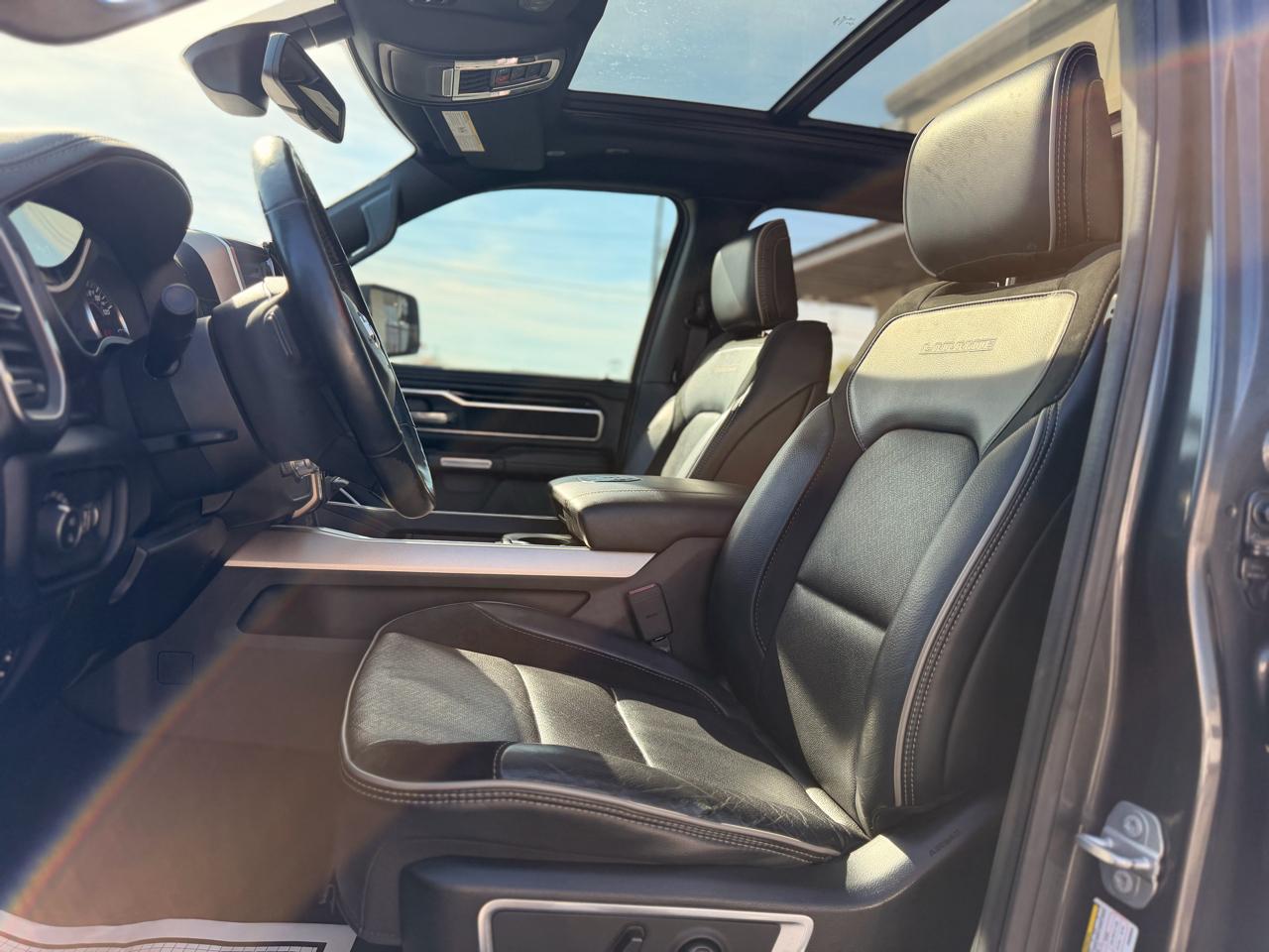 RAM 1500 Laramie Crew Cab SWB 4WD 2019