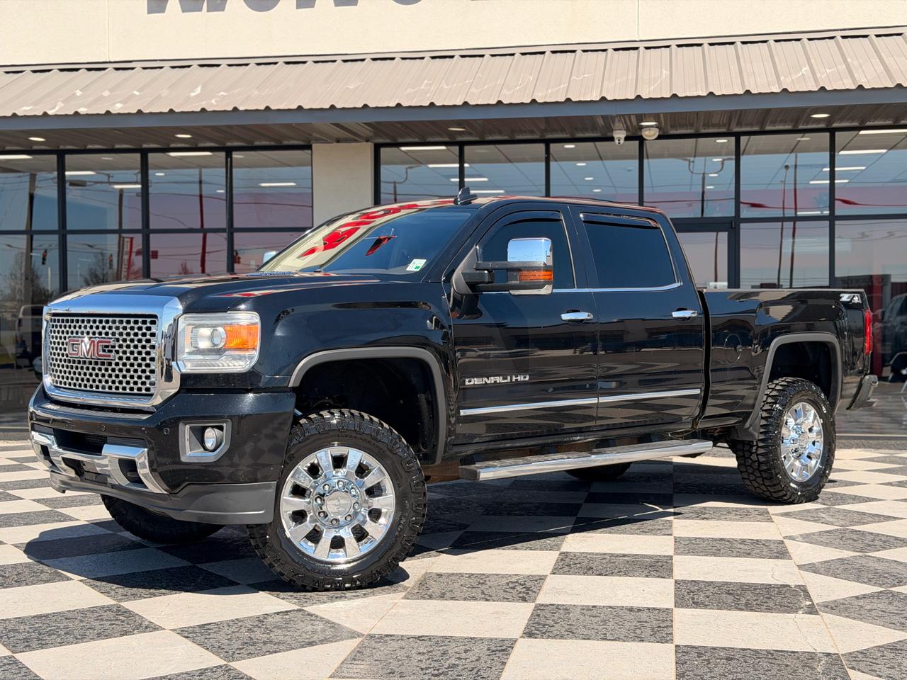 GMC Sierra 2500HD Denali Crew Cab 4WD 2015