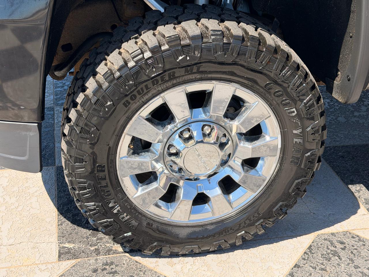 GMC Sierra 2500HD Denali Crew Cab 4WD 2015