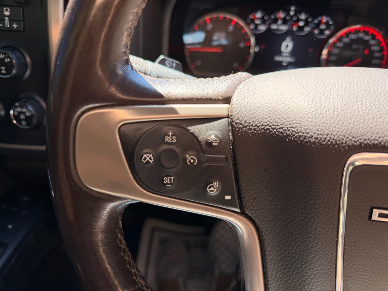 GMC Sierra 2500HD Denali Crew Cab 4WD 2015