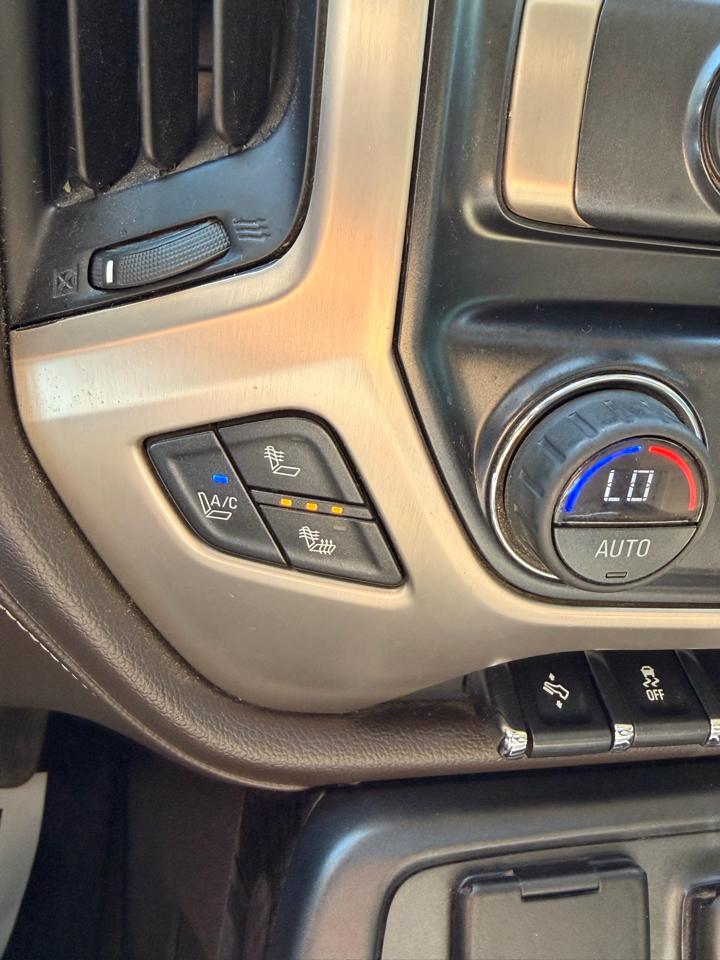 GMC Sierra 2500HD Denali Crew Cab 4WD 2015