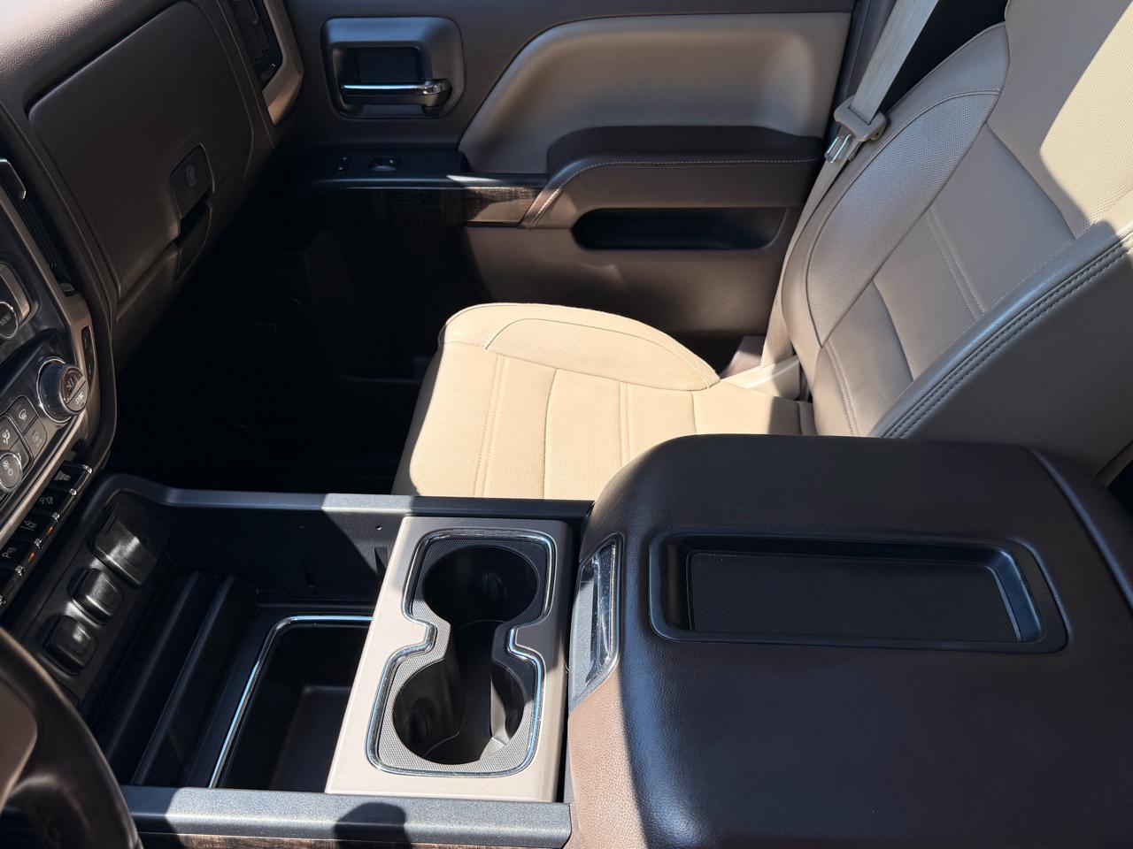 GMC Sierra 2500HD Denali Crew Cab 4WD 2015