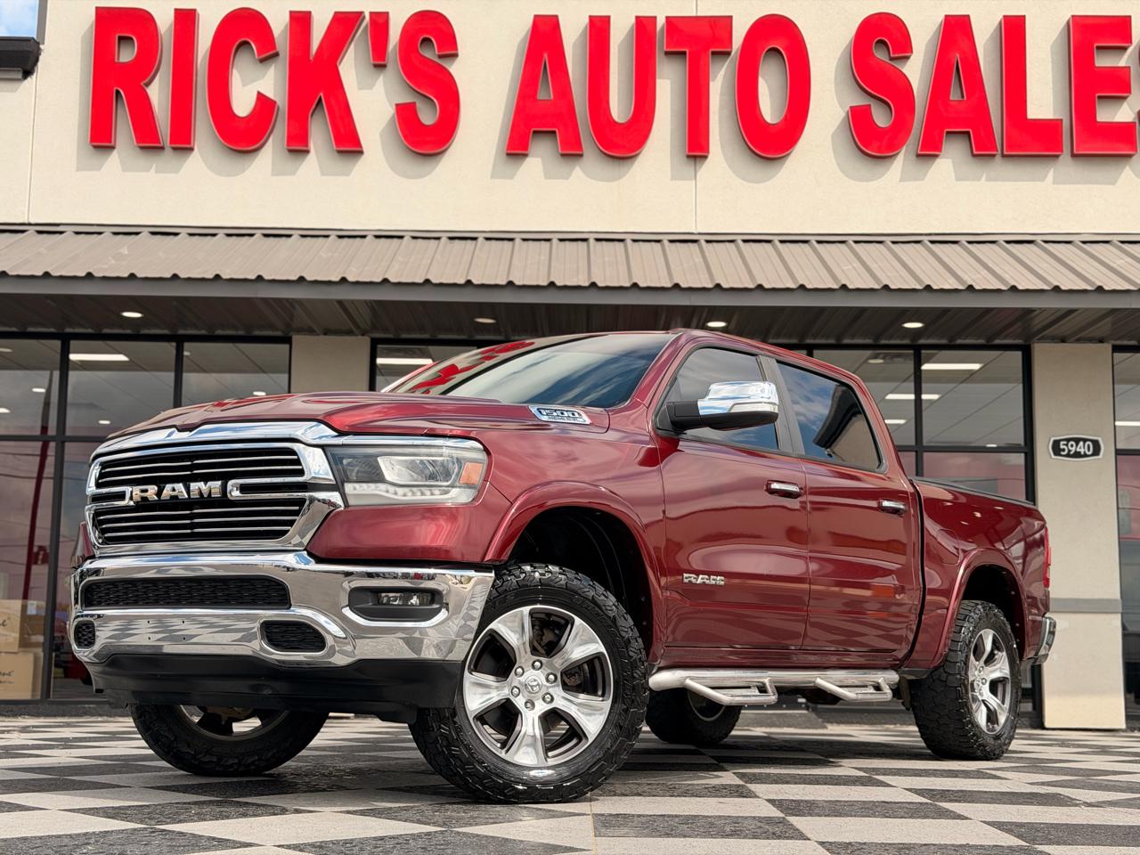 RAM 1500 Laramie Crew Cab SWB 4WD 2019