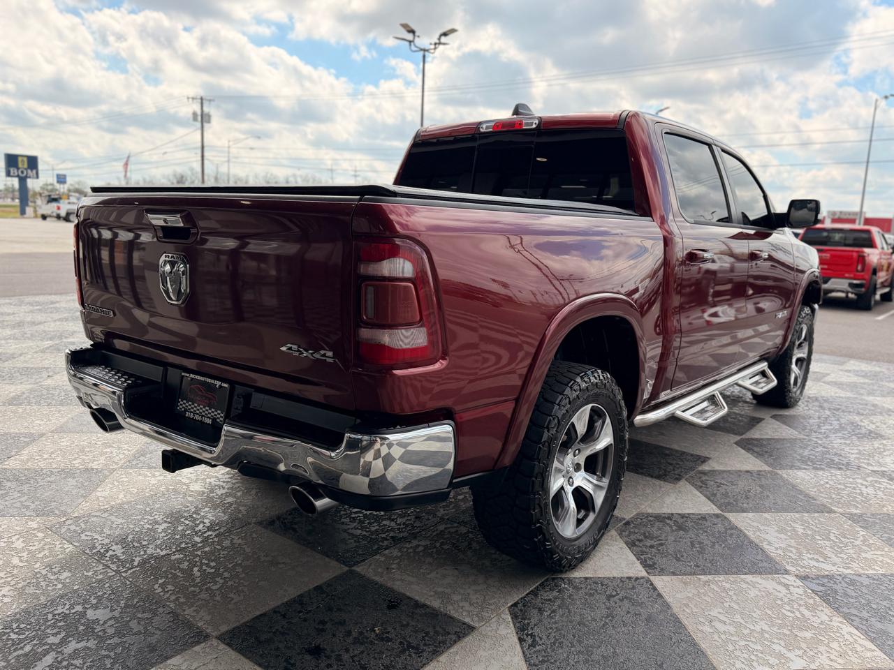 RAM 1500 Laramie Crew Cab SWB 4WD 2019