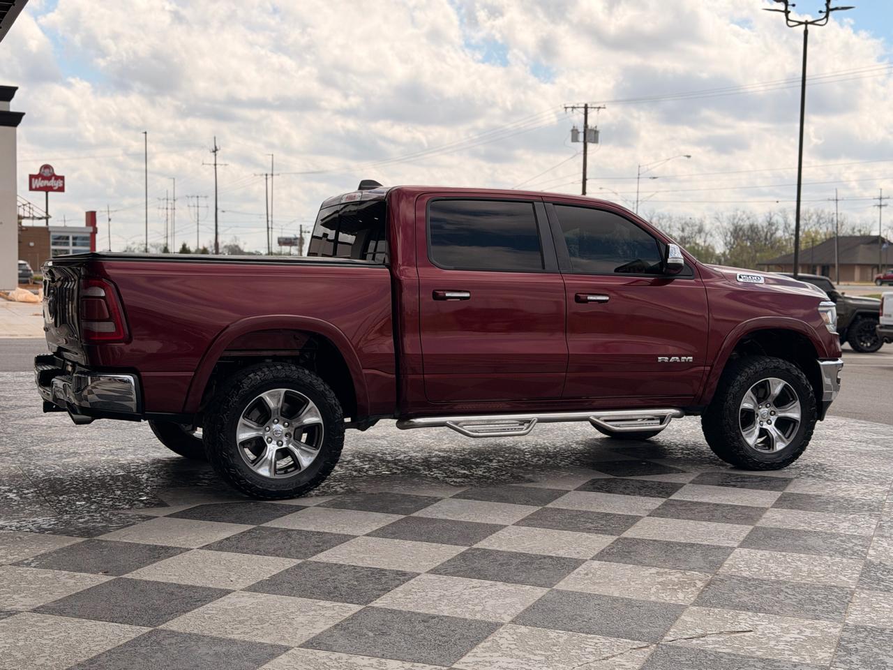 RAM 1500 Laramie Crew Cab SWB 4WD 2019