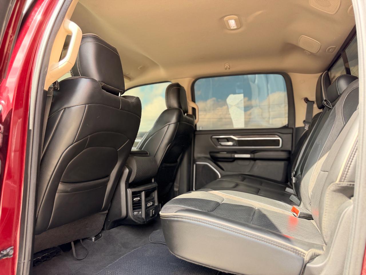 RAM 1500 Laramie Crew Cab SWB 4WD 2019