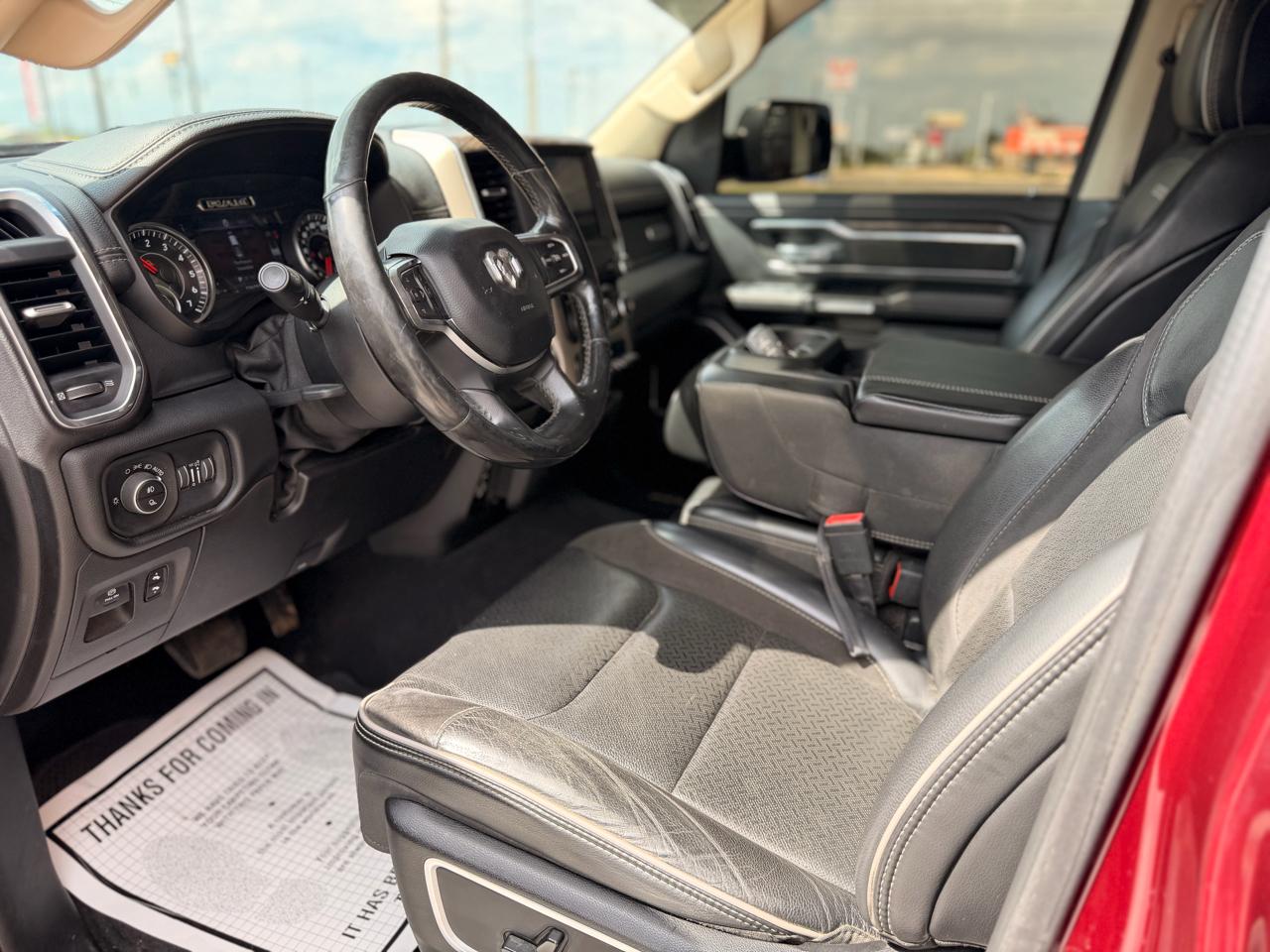 RAM 1500 Laramie Crew Cab SWB 4WD 2019