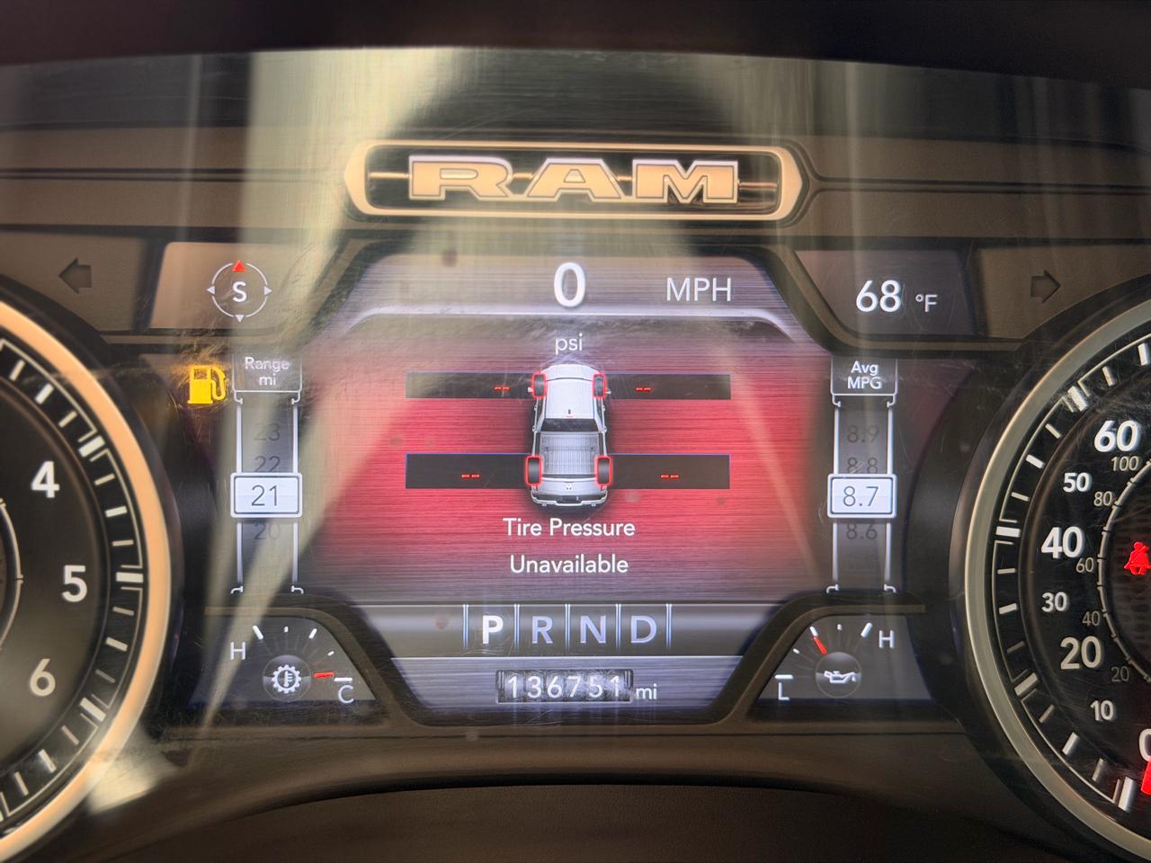 RAM 1500 Laramie Crew Cab SWB 4WD 2019