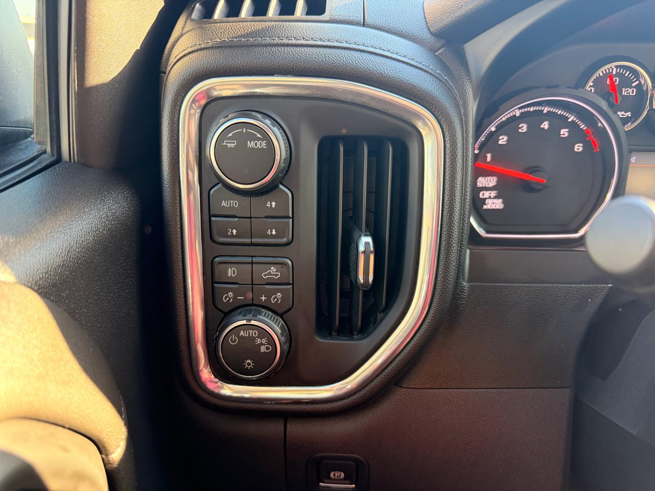 Chevrolet Silverado 1500 RST Crew Cab 4WD 2020