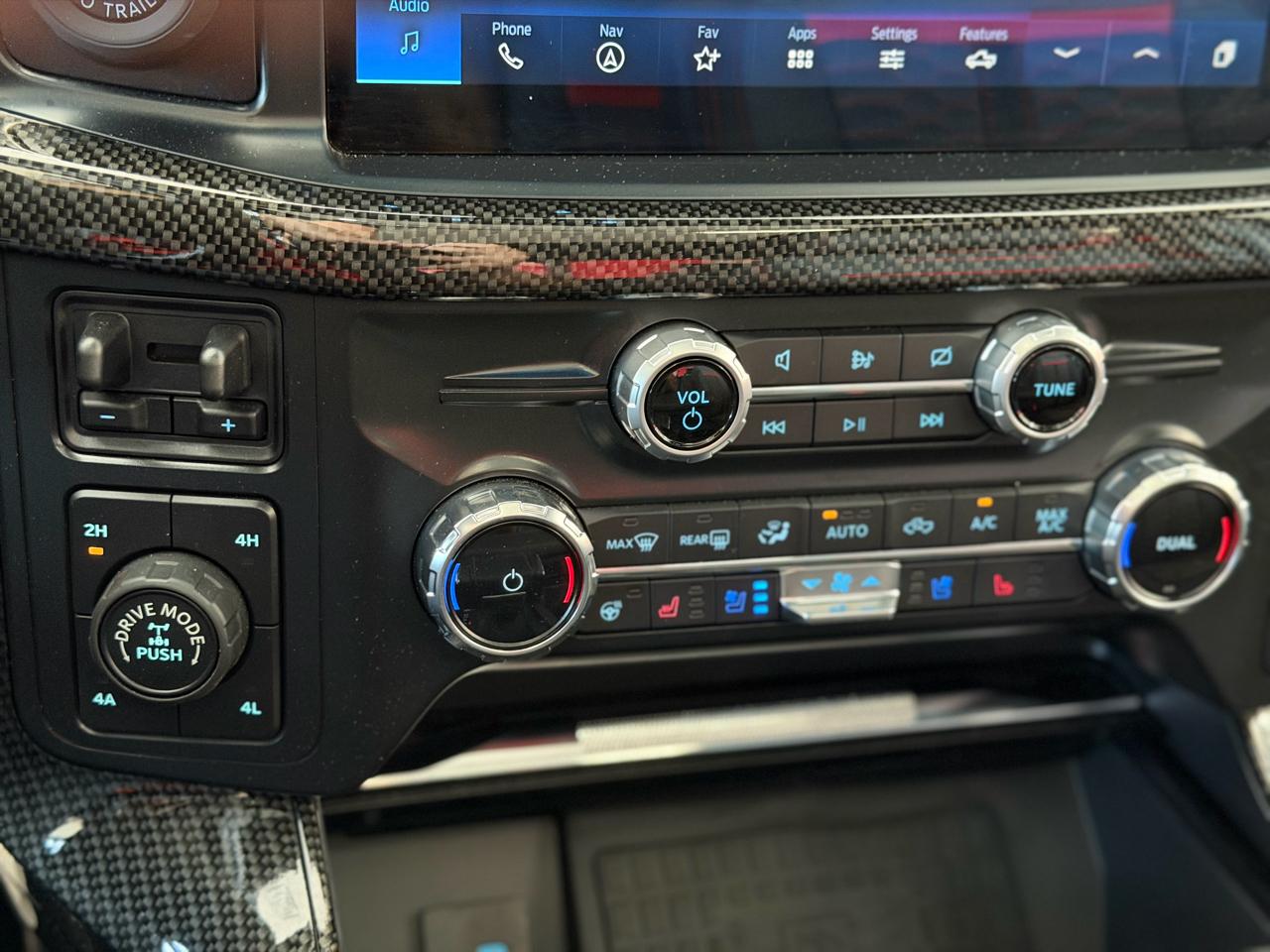 Ford F-150 Lariat SuperCrew 4WD 2022