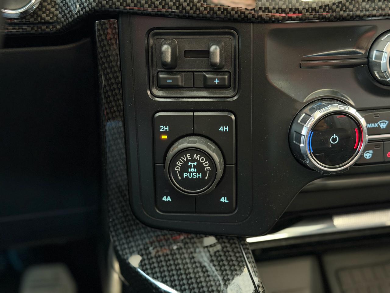 Ford F-150 Lariat SuperCrew 4WD 2022