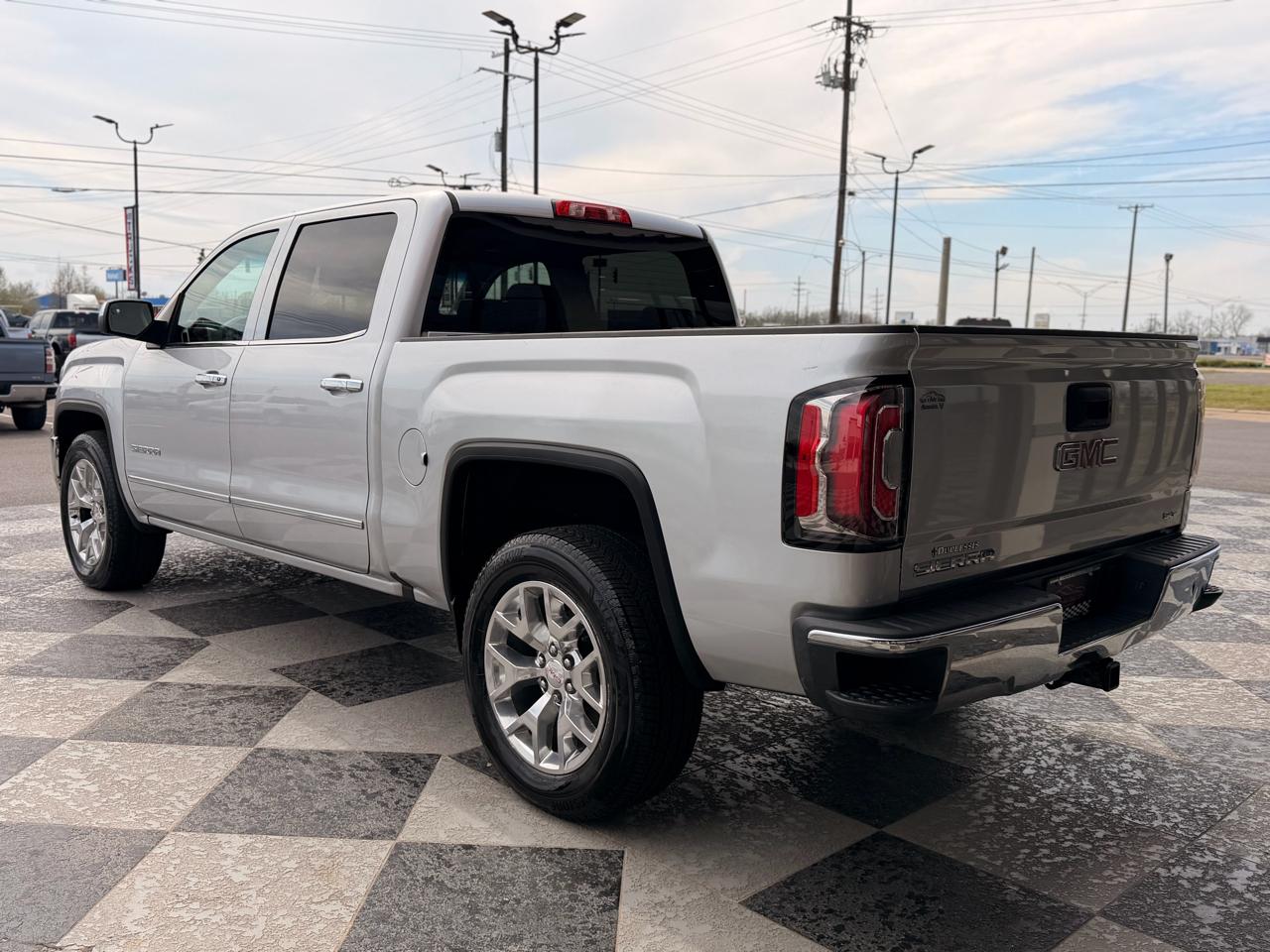 GMC Sierra 1500 SLT Crew Cab 2WD 2018