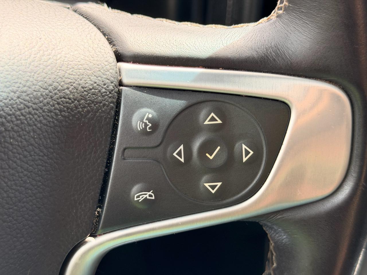 GMC Sierra 1500 SLT Crew Cab 2WD 2018