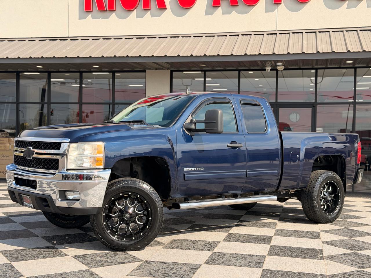 Chevrolet Silverado 2500HD LT Ext. Cab 4WD 2011