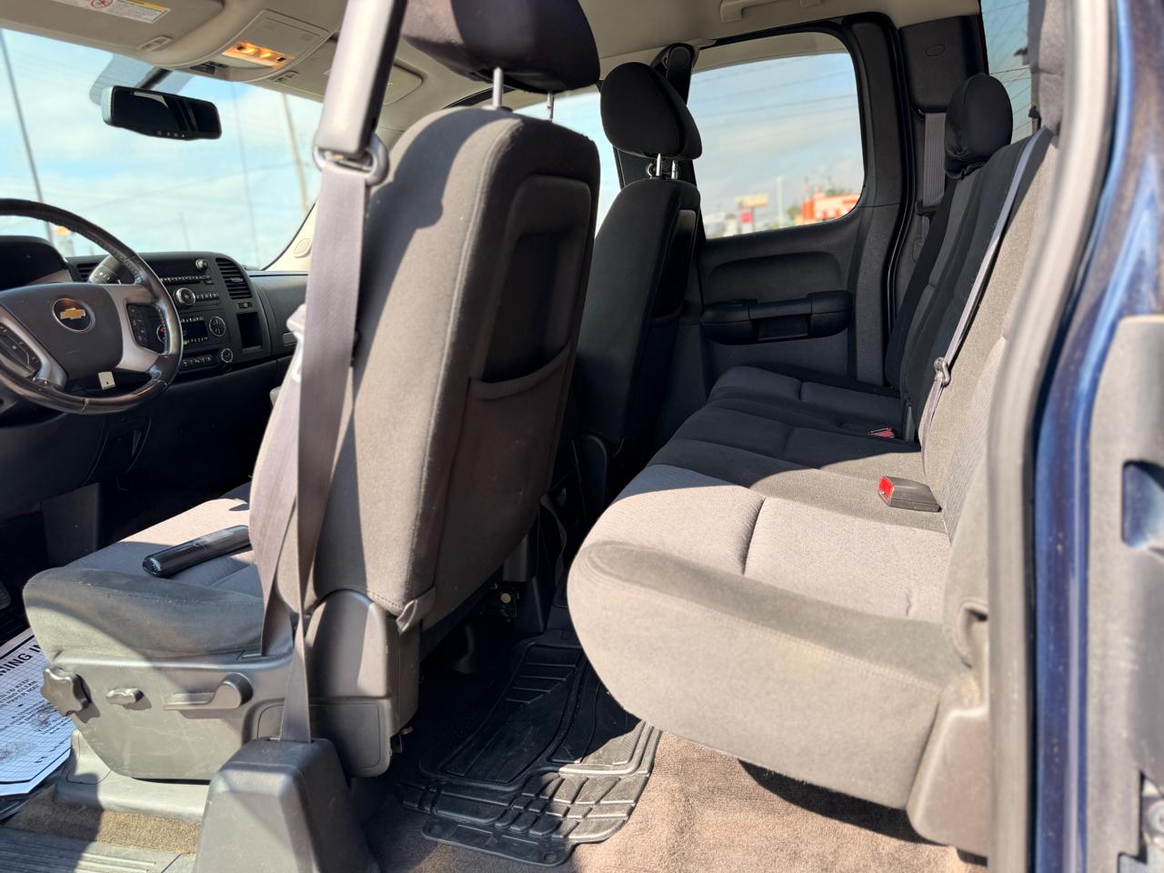 Chevrolet Silverado 2500HD LT Ext. Cab 4WD 2011