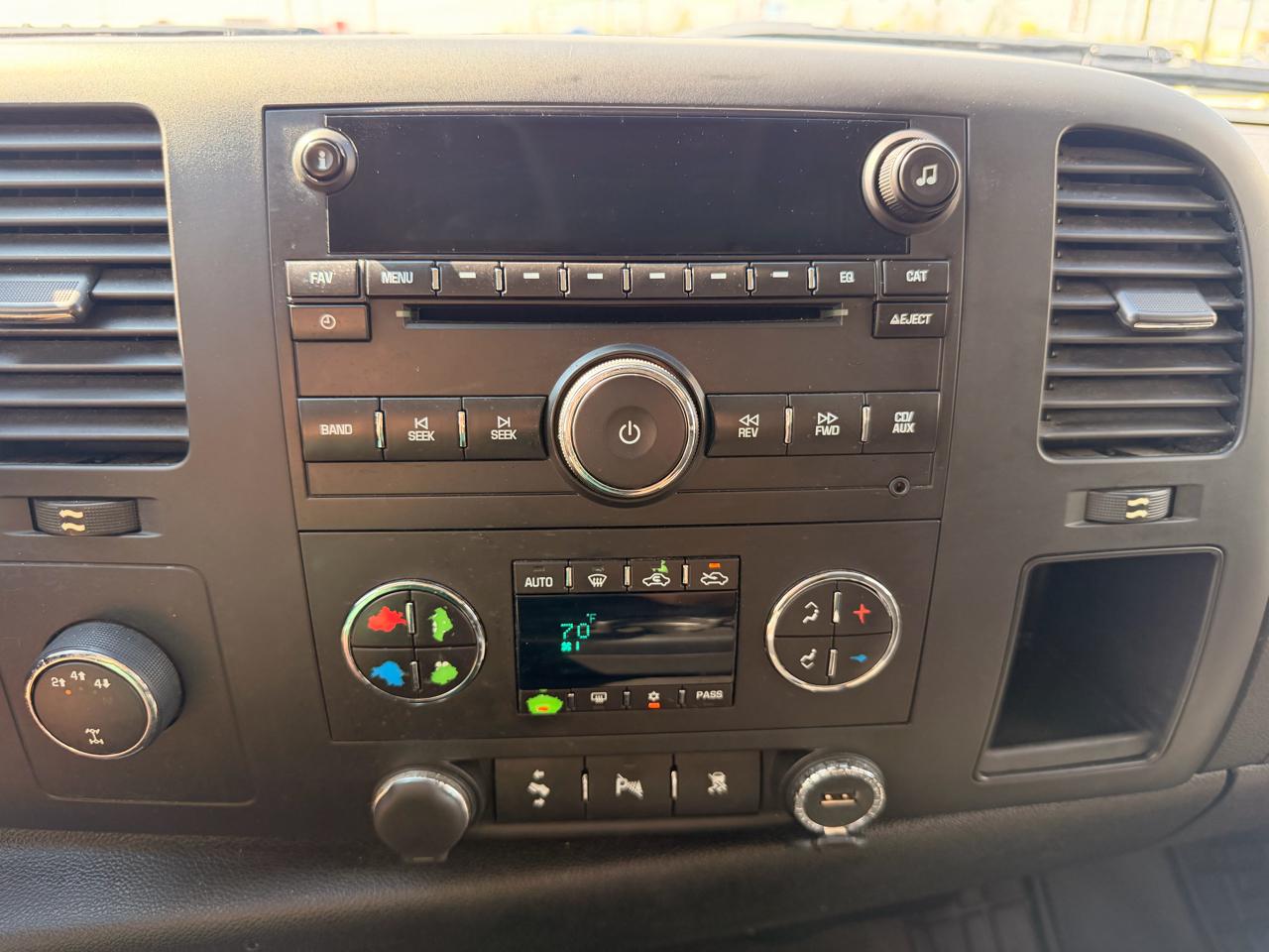 Chevrolet Silverado 2500HD LT Ext. Cab 4WD 2011