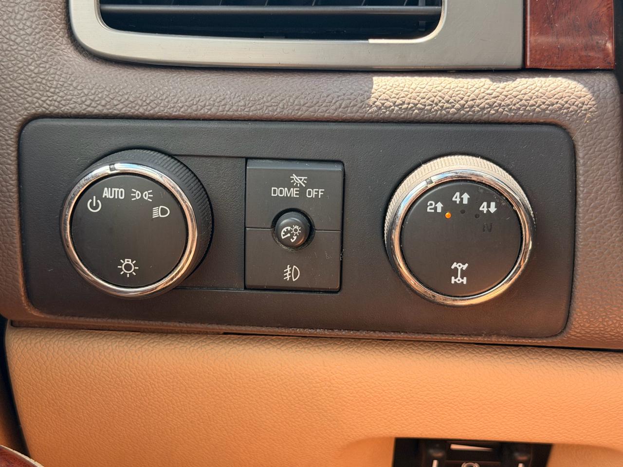 Chevrolet Silverado 2500HD LTZ Crew Cab 4WD 2013