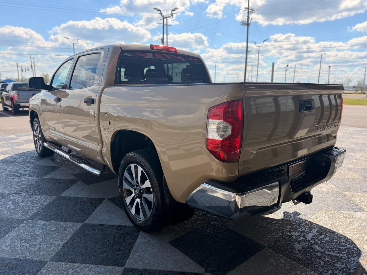 Toyota Tundra SR5 5.7L V8 CrewMax 2WD 2019