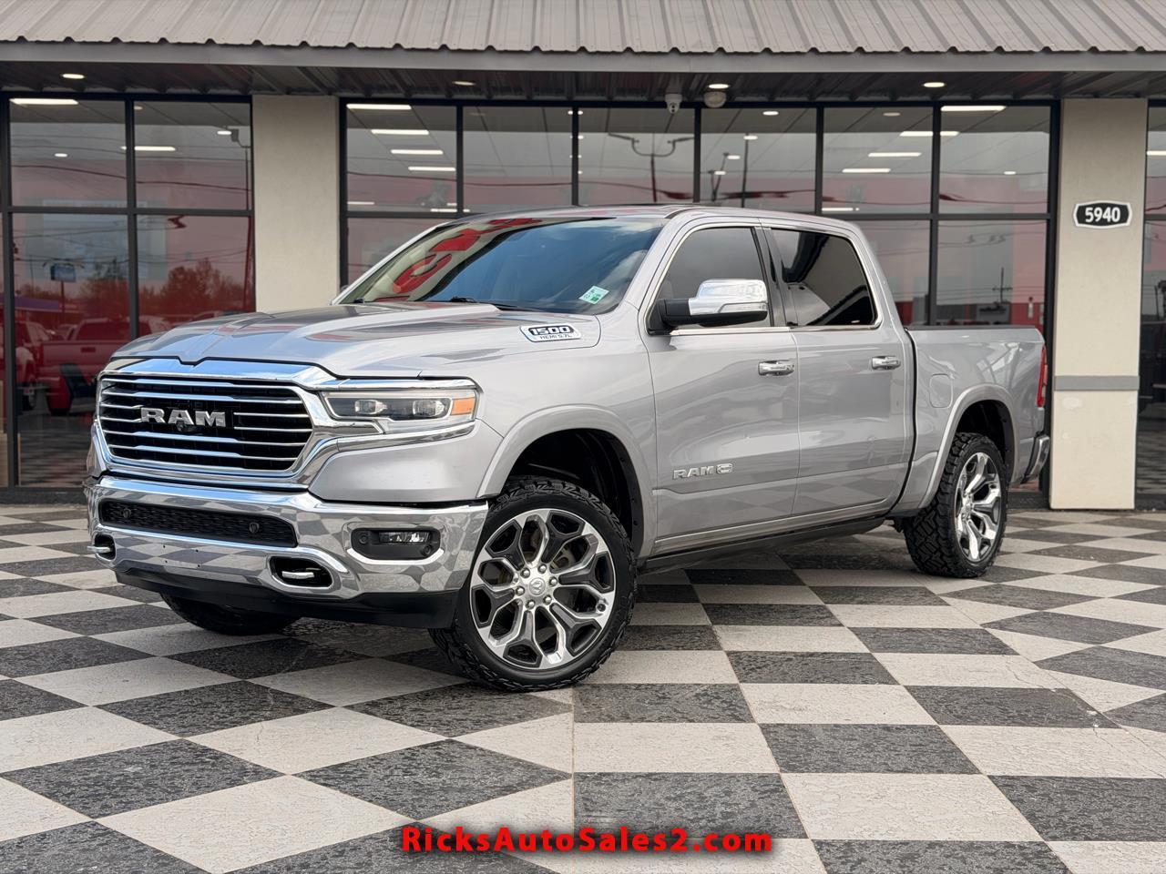 RAM 1500 Laramie Longhorn Crew Cab 4WD 2019