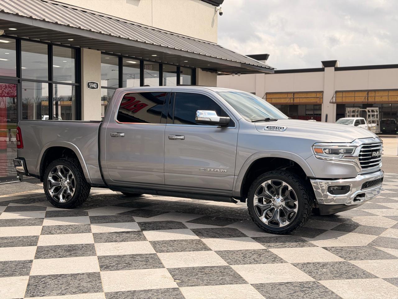 RAM 1500 Laramie Longhorn Crew Cab 4WD 2019