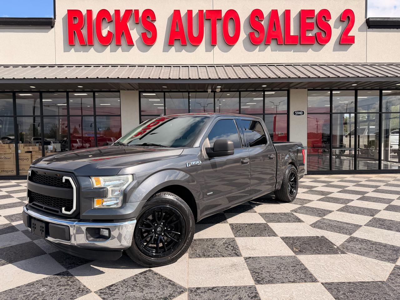 Ford F-150 XLT SuperCrew 2WD 2016