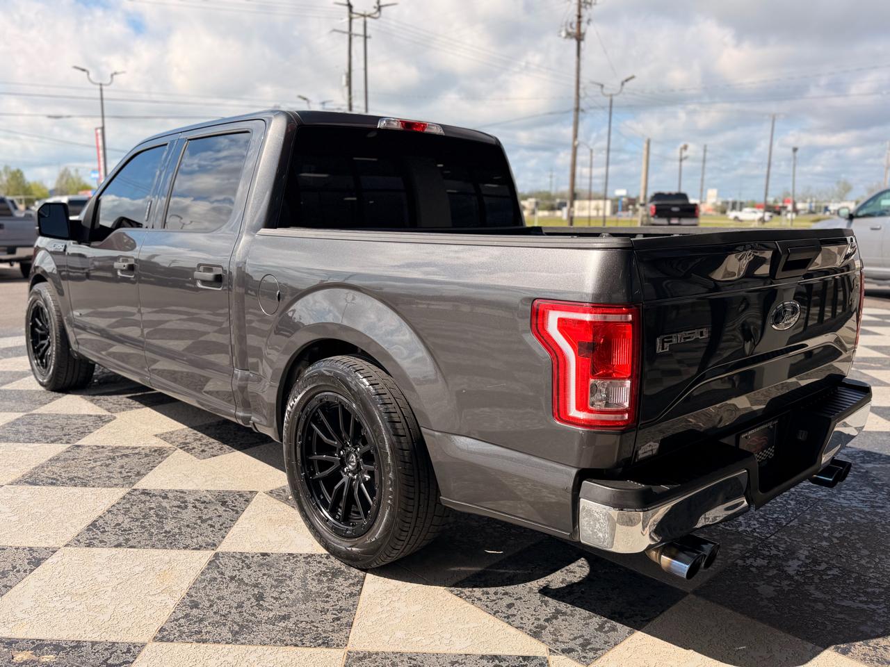 Ford F-150 XLT SuperCrew 2WD 2016