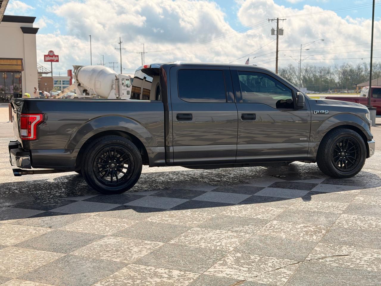 Ford F-150 XLT SuperCrew 2WD 2016