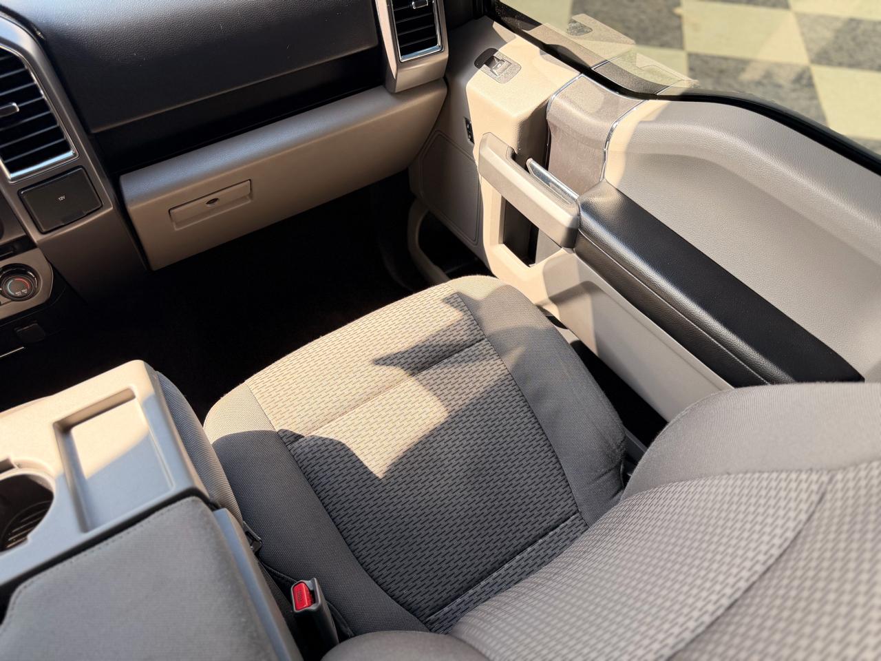 Ford F-150 XLT SuperCrew 2WD 2016